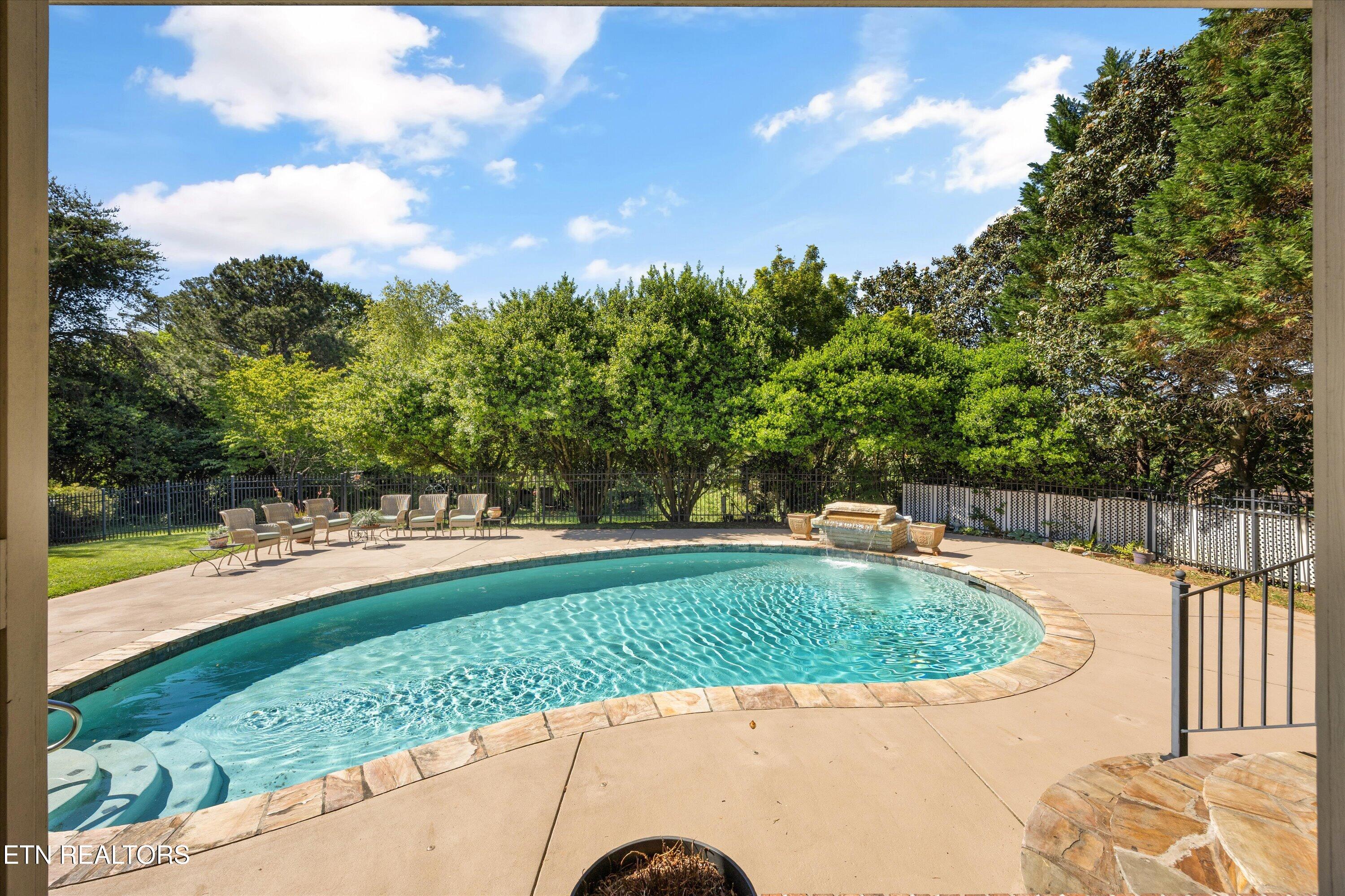 12805 Peach View Drive Knoxville TN 37922