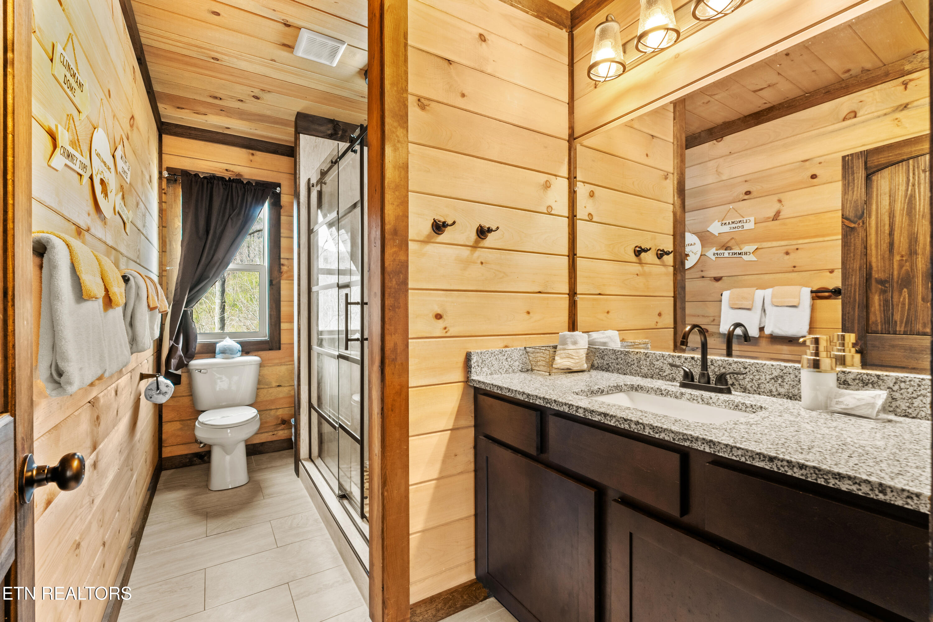 817 Pine Top Lane Gatlinburg TN 37738