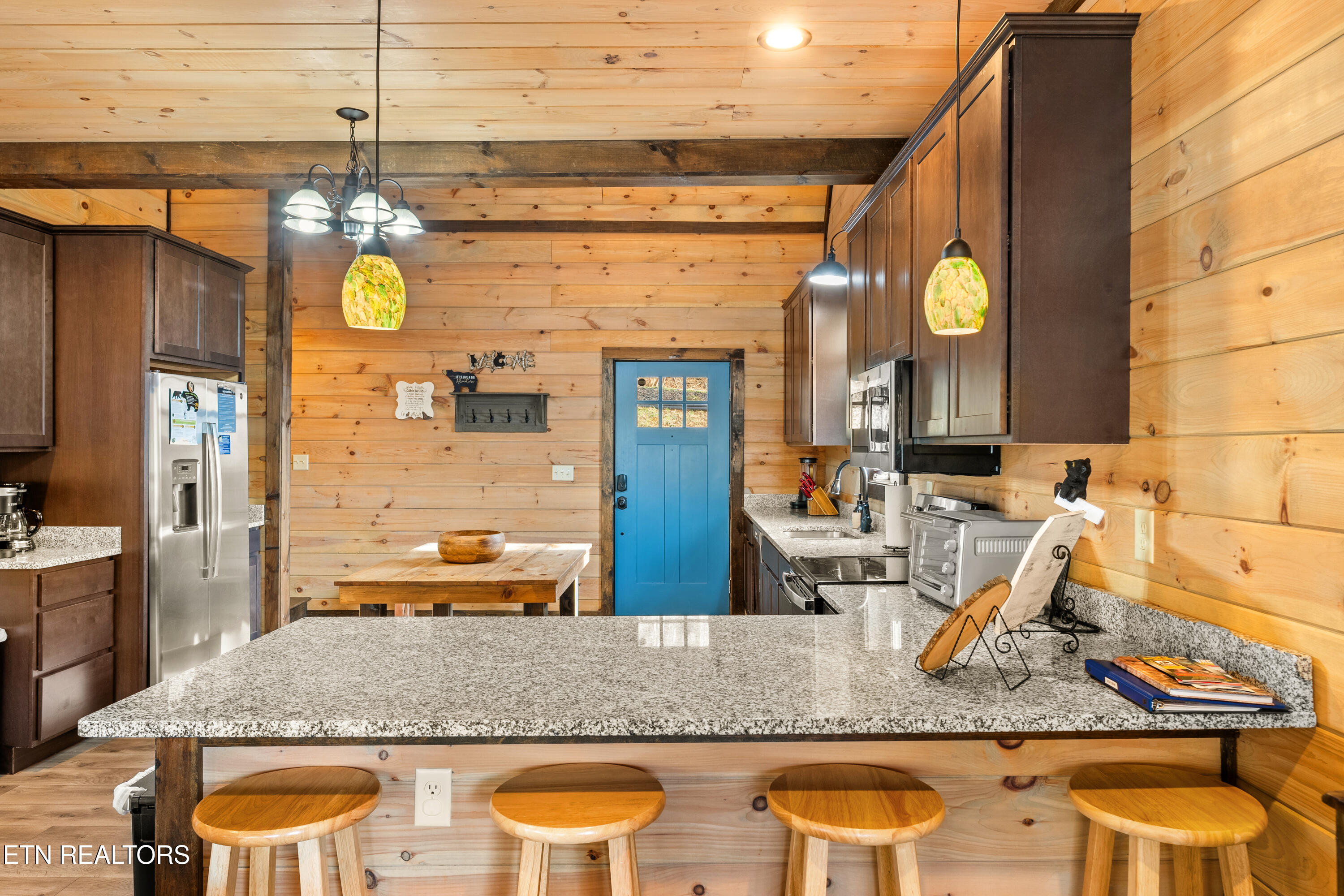 817 Pine Top Lane Gatlinburg TN 37738