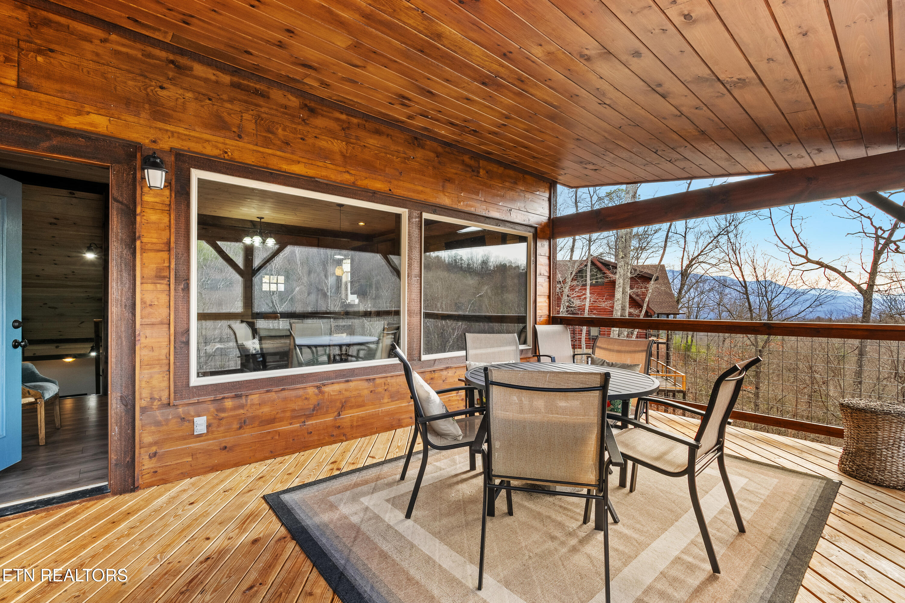 817 Pine Top Lane Gatlinburg TN 37738