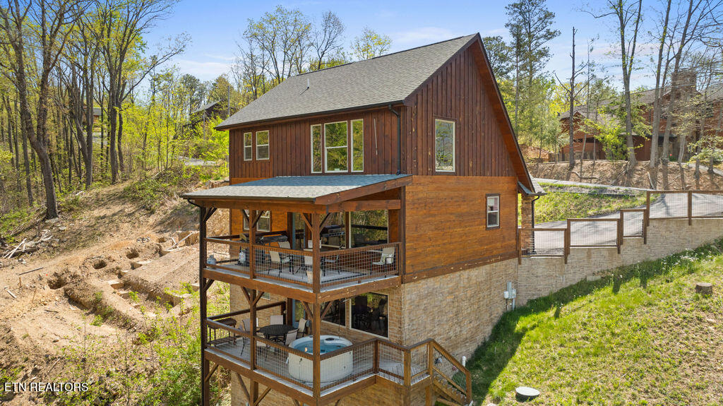 817 Pine Top Lane Gatlinburg TN 37738