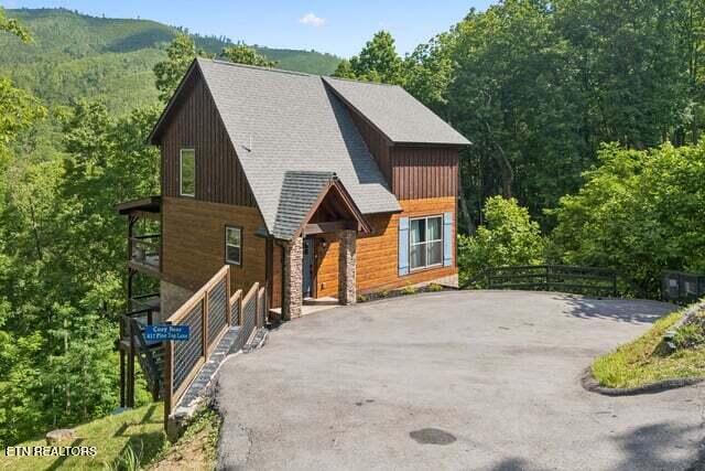 817 Pine Top Lane Gatlinburg TN 37738