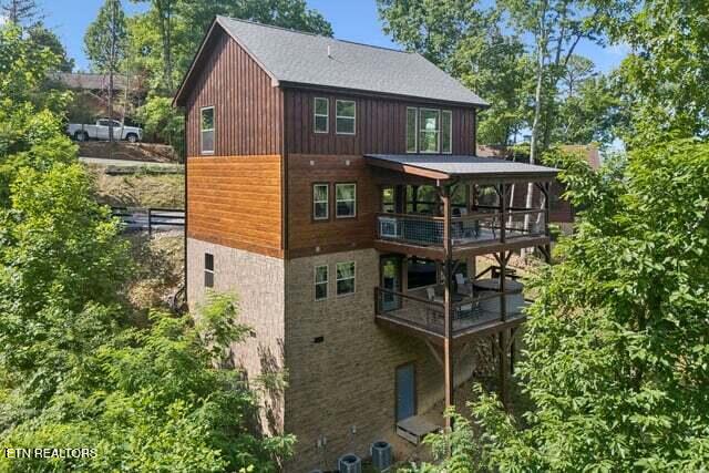 817 Pine Top Lane Gatlinburg TN 37738