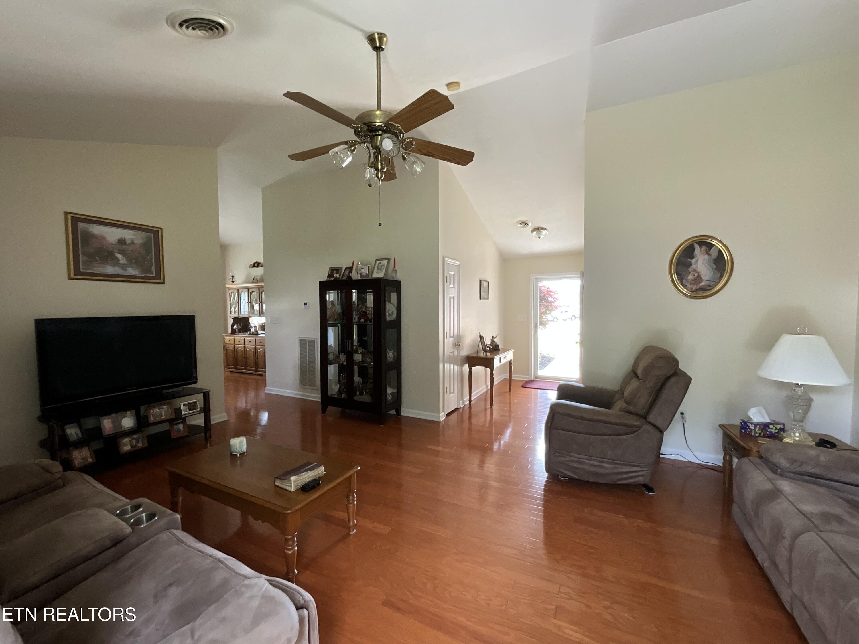 8405 Reality Lane Corryton TN 37721