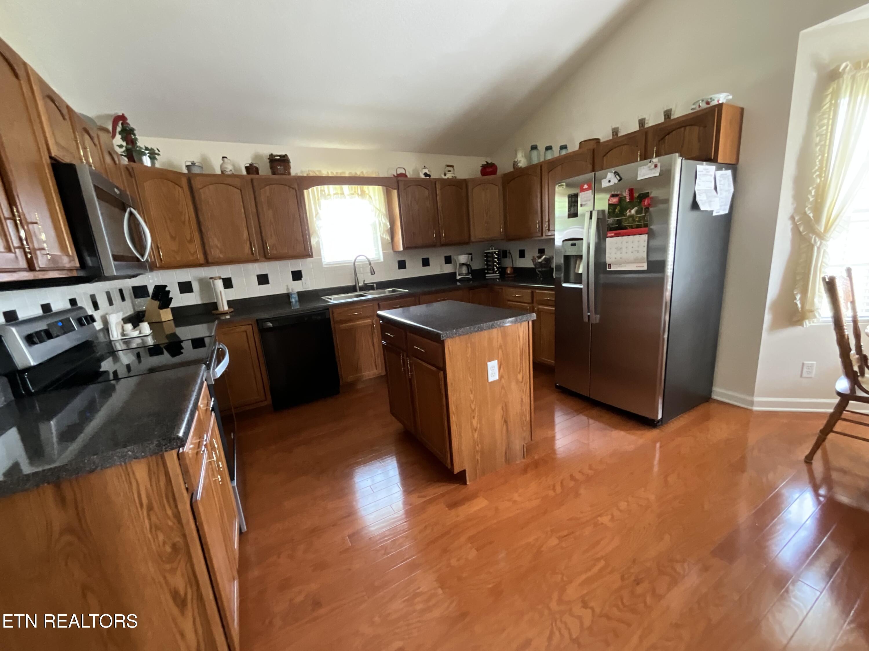 8405 Reality Lane Corryton TN 37721