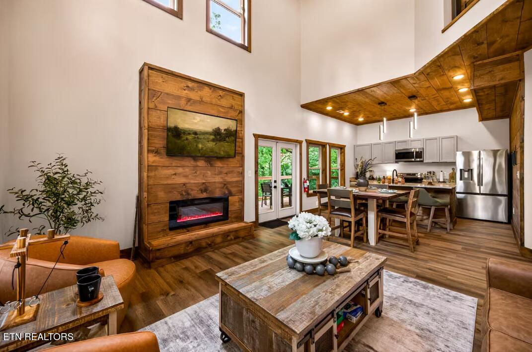 615 Country Oaks Drive Pigeon Forge TN 37863