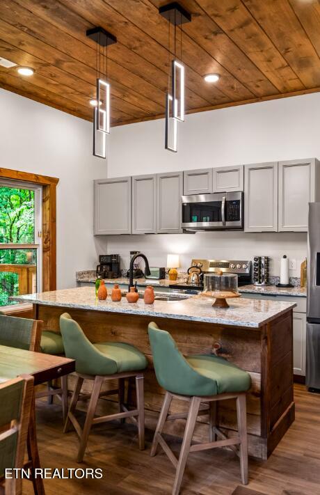 615 Country Oaks Drive Pigeon Forge TN 37863