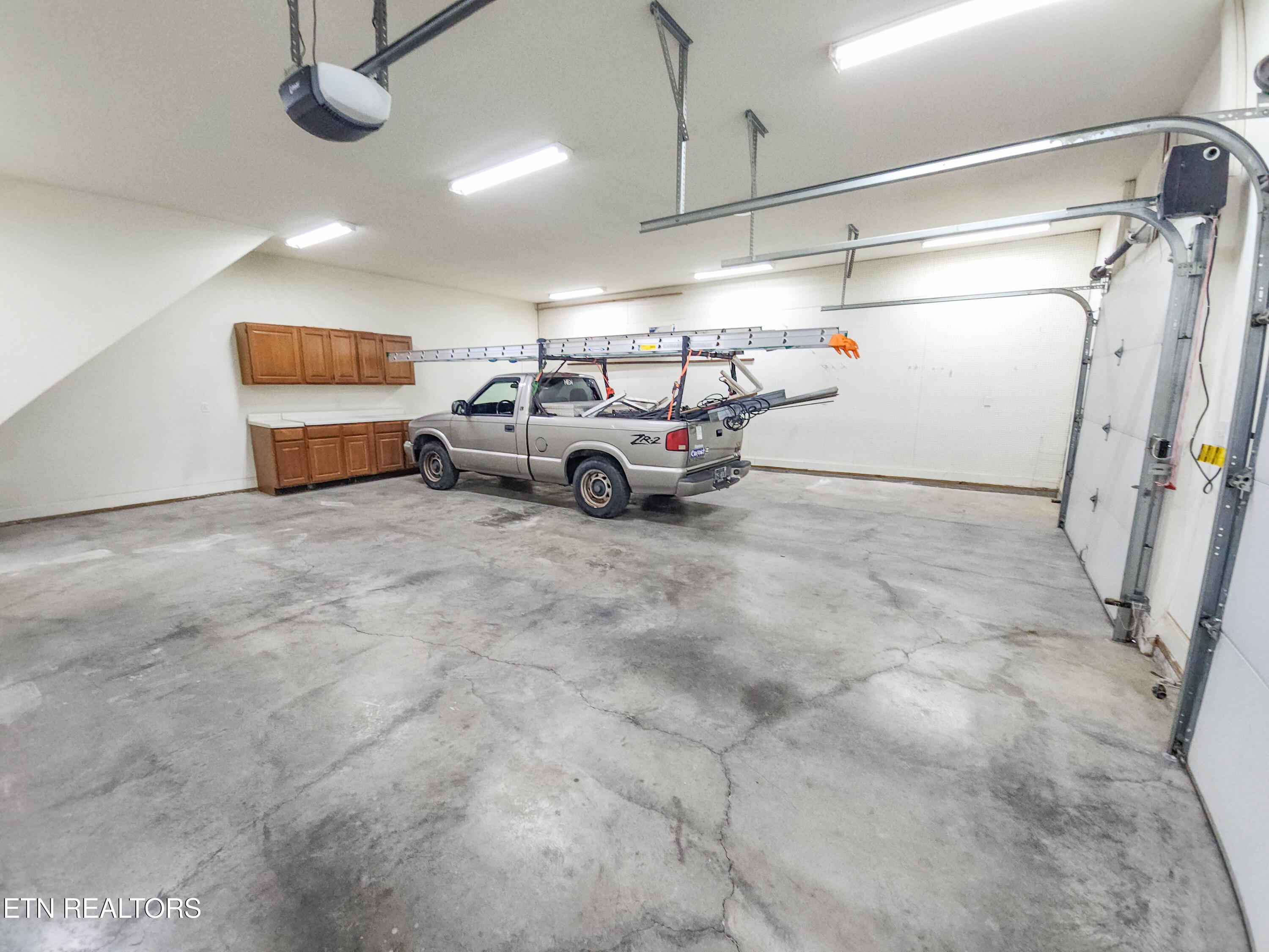 400 Levi Court New Tazewell TN 37825