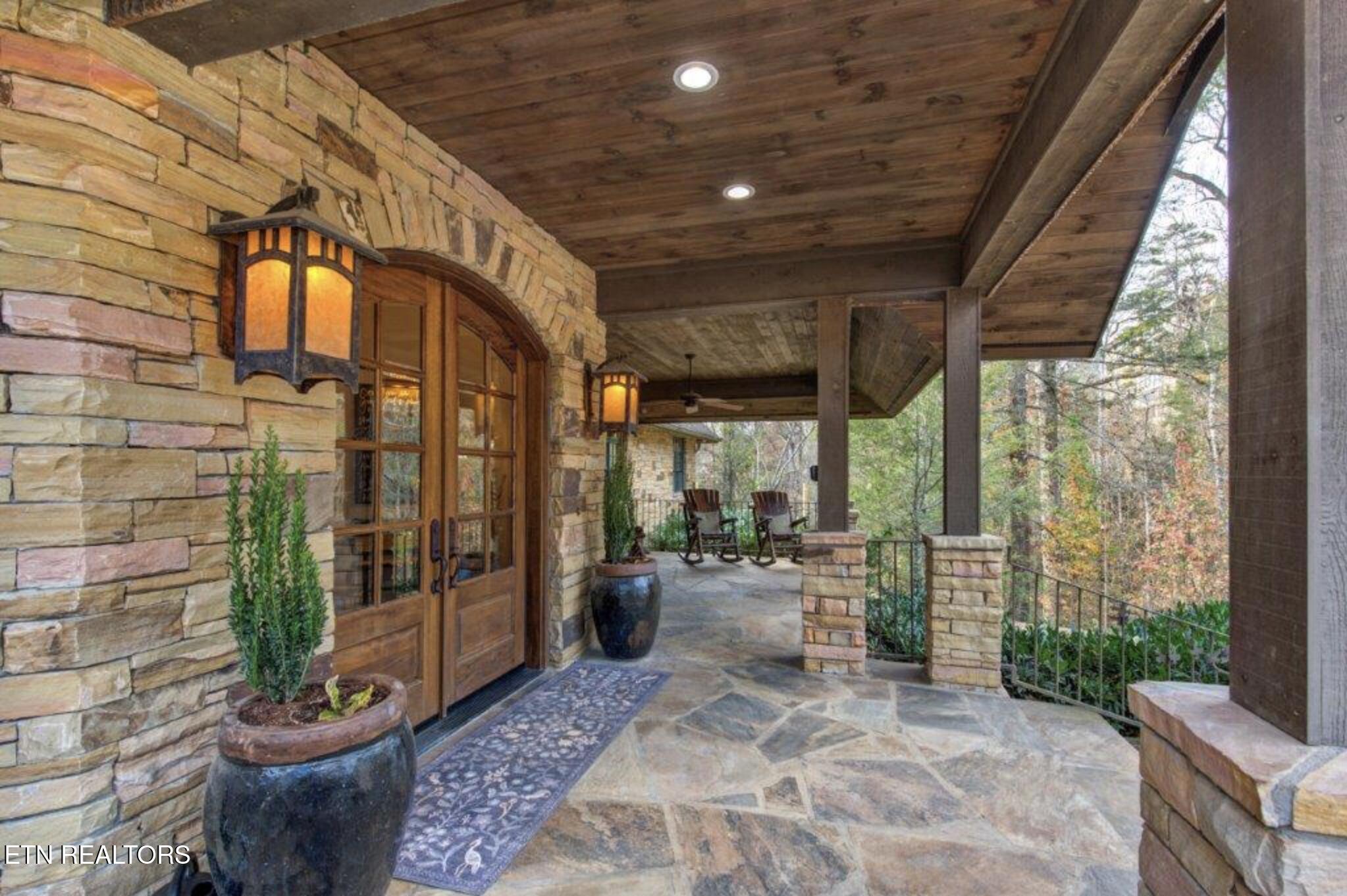 1886 Acorn Branch Lane Gatlinburg TN 37738