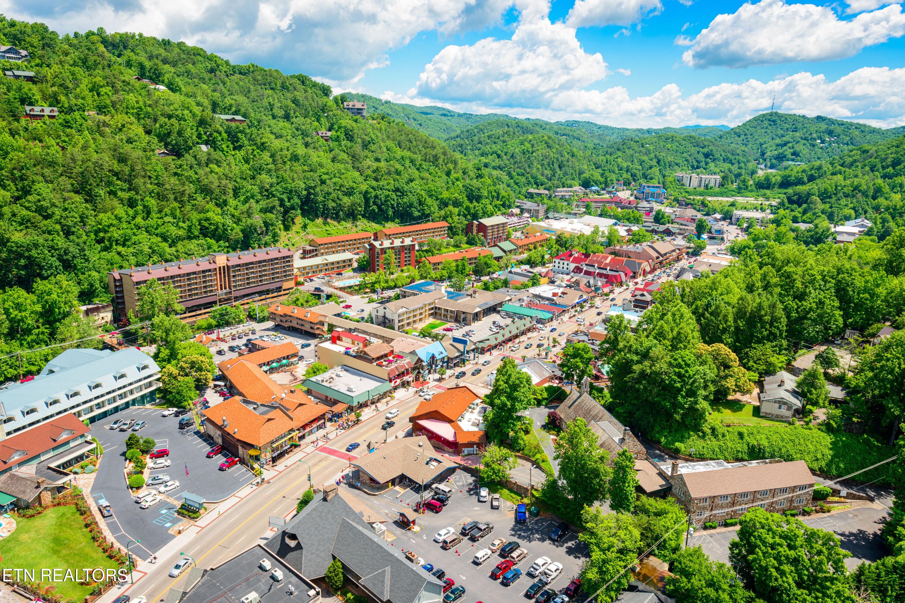 1886 Acorn Branch Lane Gatlinburg TN 37738
