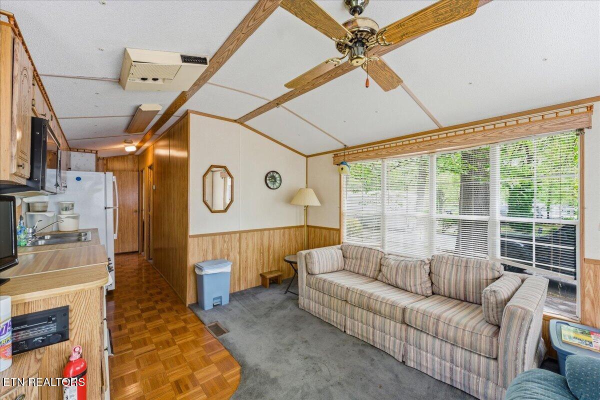 176 & 177 Highway 73 Townsend TN 37882