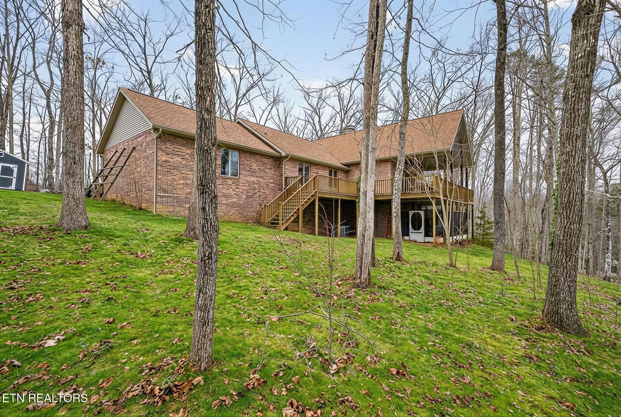 1086 Pearl Hinds Road Jamestown TN 38556