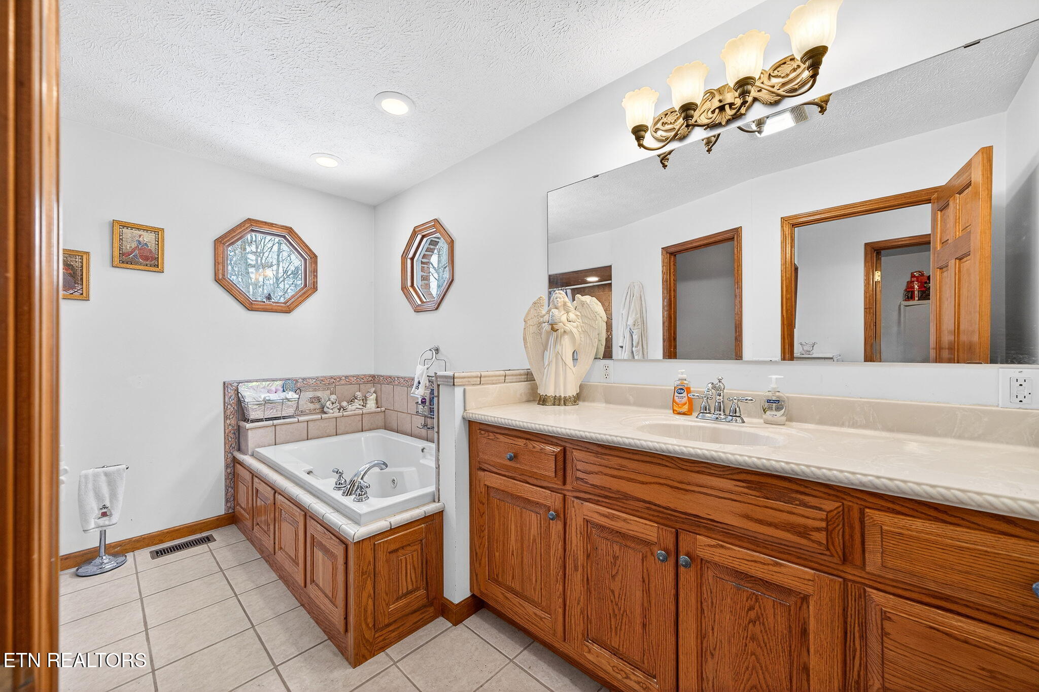 1086 Pearl Hinds Road Jamestown TN 38556