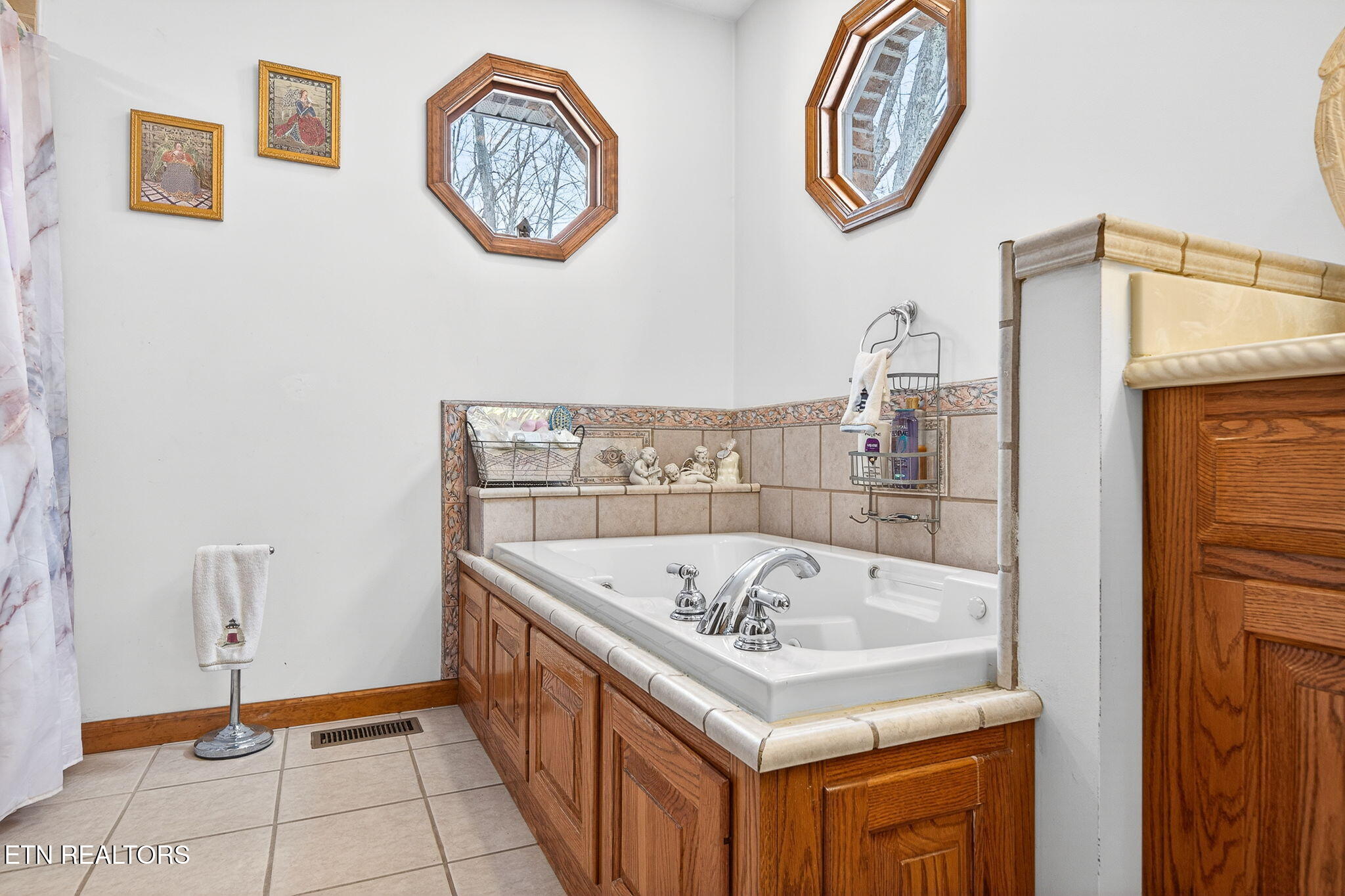 1086 Pearl Hinds Road Jamestown TN 38556