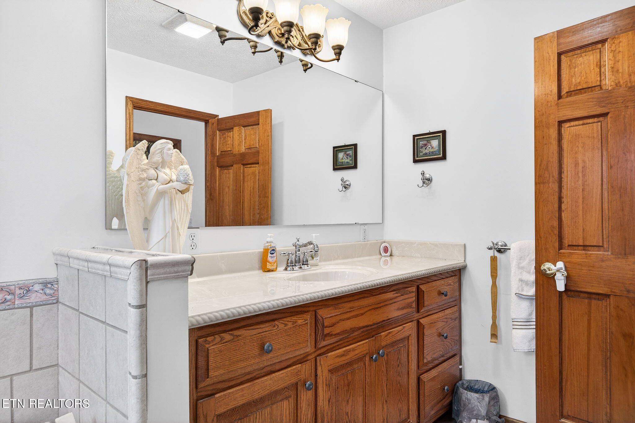 1086 Pearl Hinds Road Jamestown TN 38556