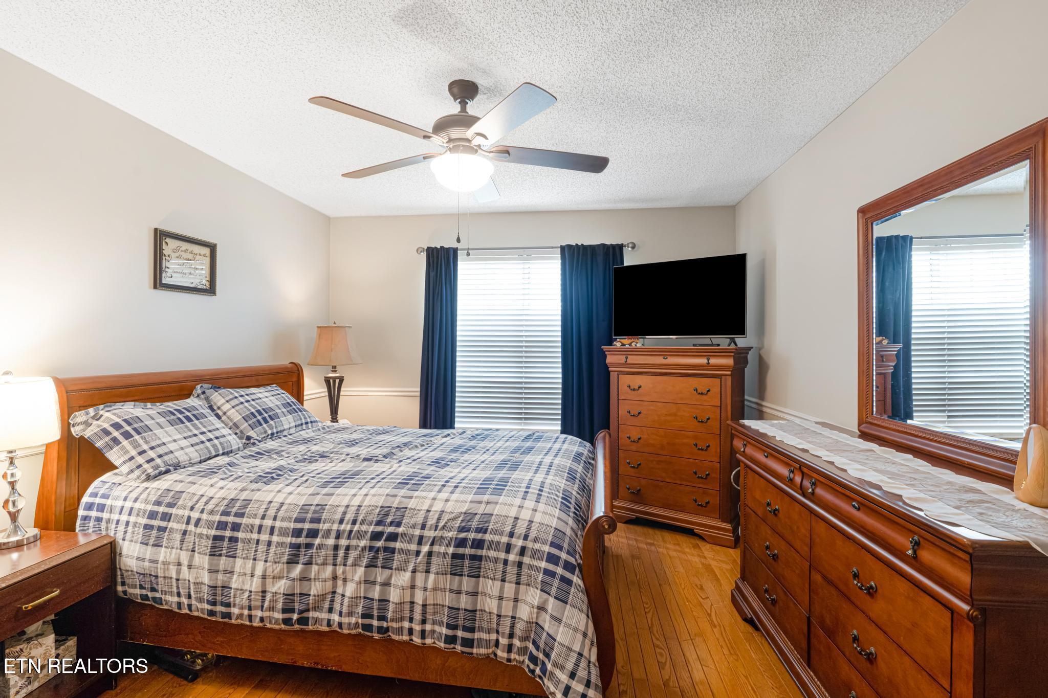 700 Crestwood Drive Clinton TN 37716