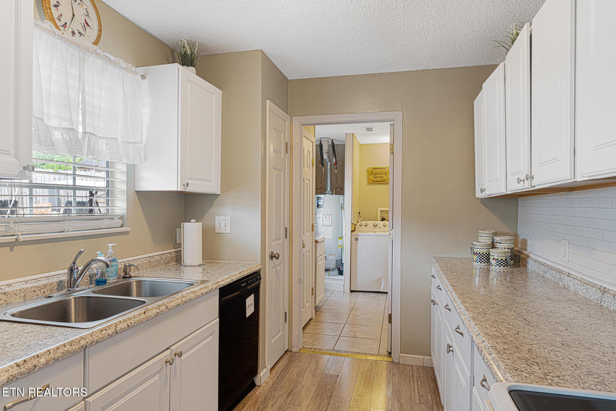 700 Crestwood Drive Clinton TN 37716