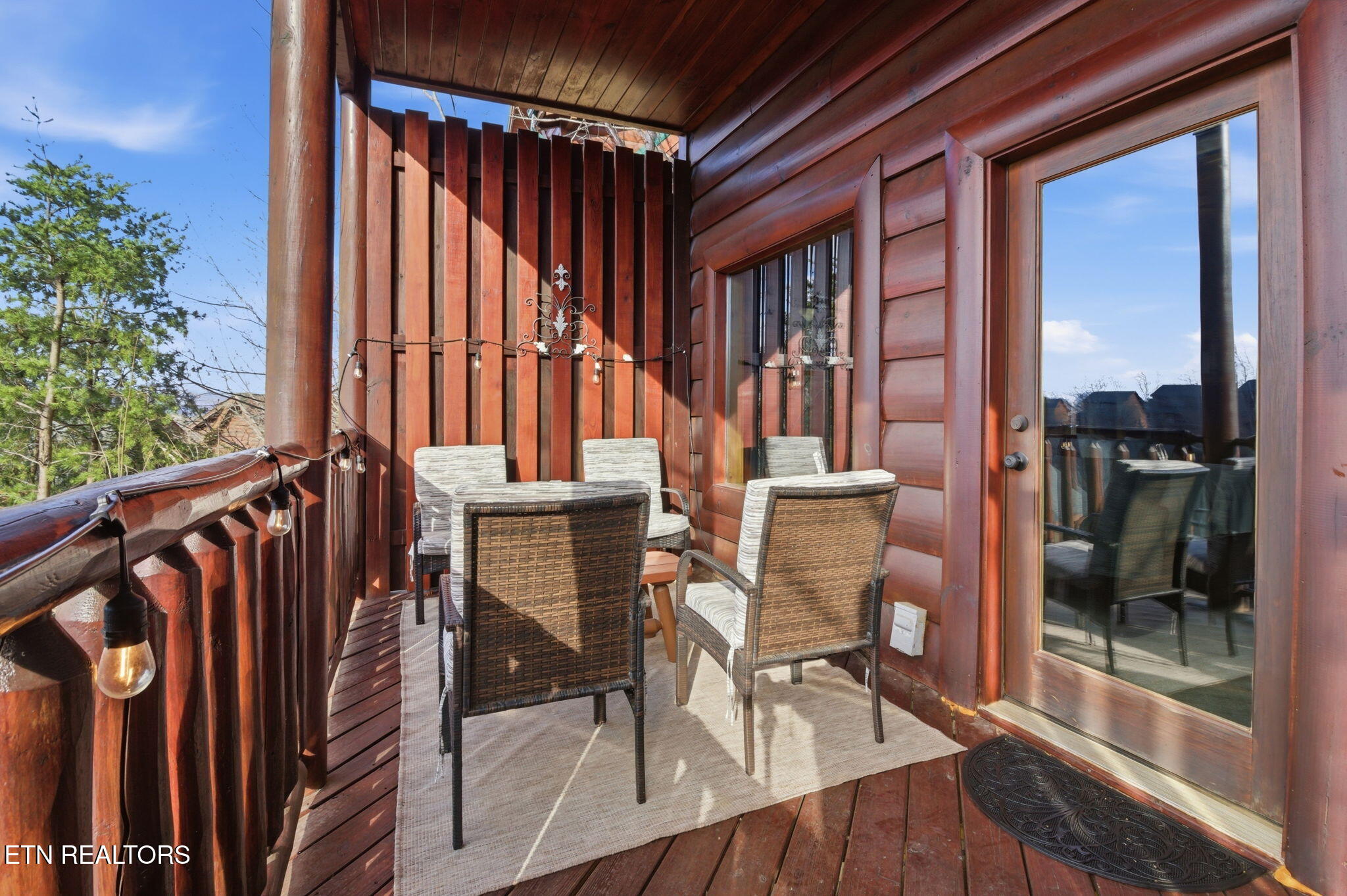1091 Towering Oaks Drive Sevierville TN 37876