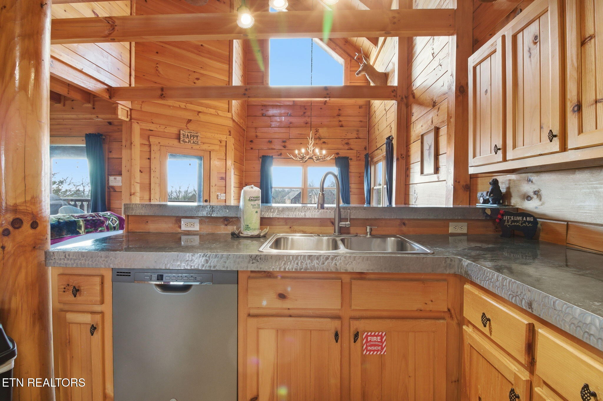 1091 Towering Oaks Drive Sevierville TN 37876
