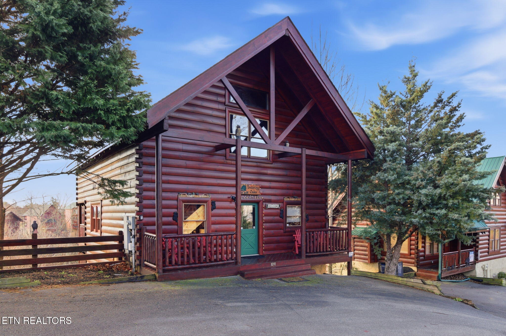 1091 Towering Oaks Drive Sevierville TN 37876