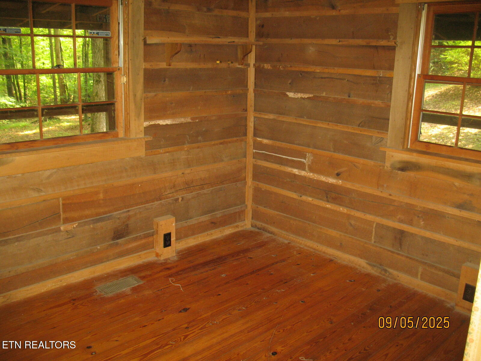 1555 Brown Creek Drive Crossville TN 38571