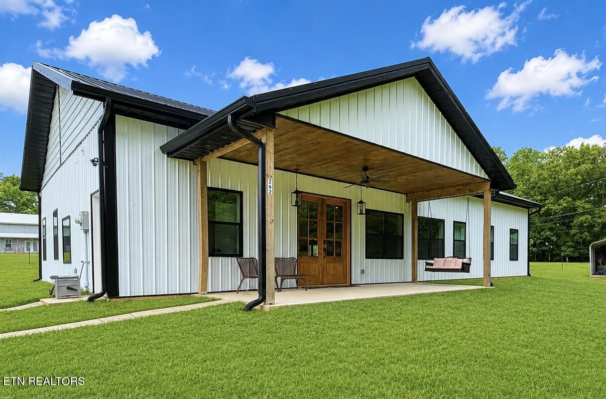 262 Pattie Gap Road Philadelphia TN 37846
