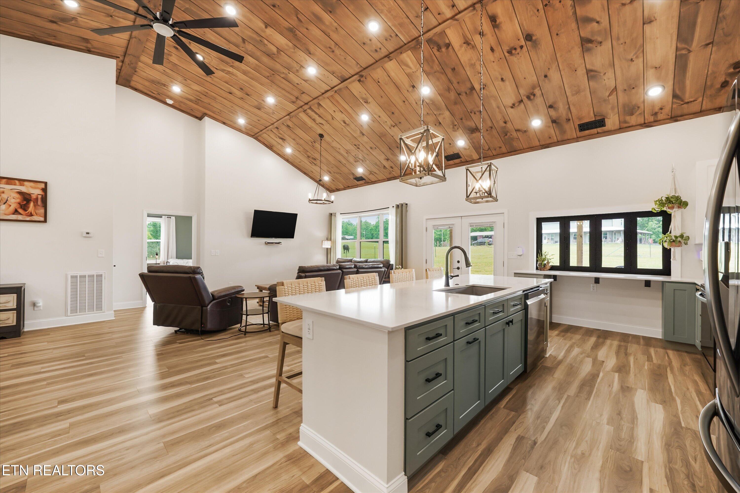 262 Pattie Gap Road Philadelphia TN 37846