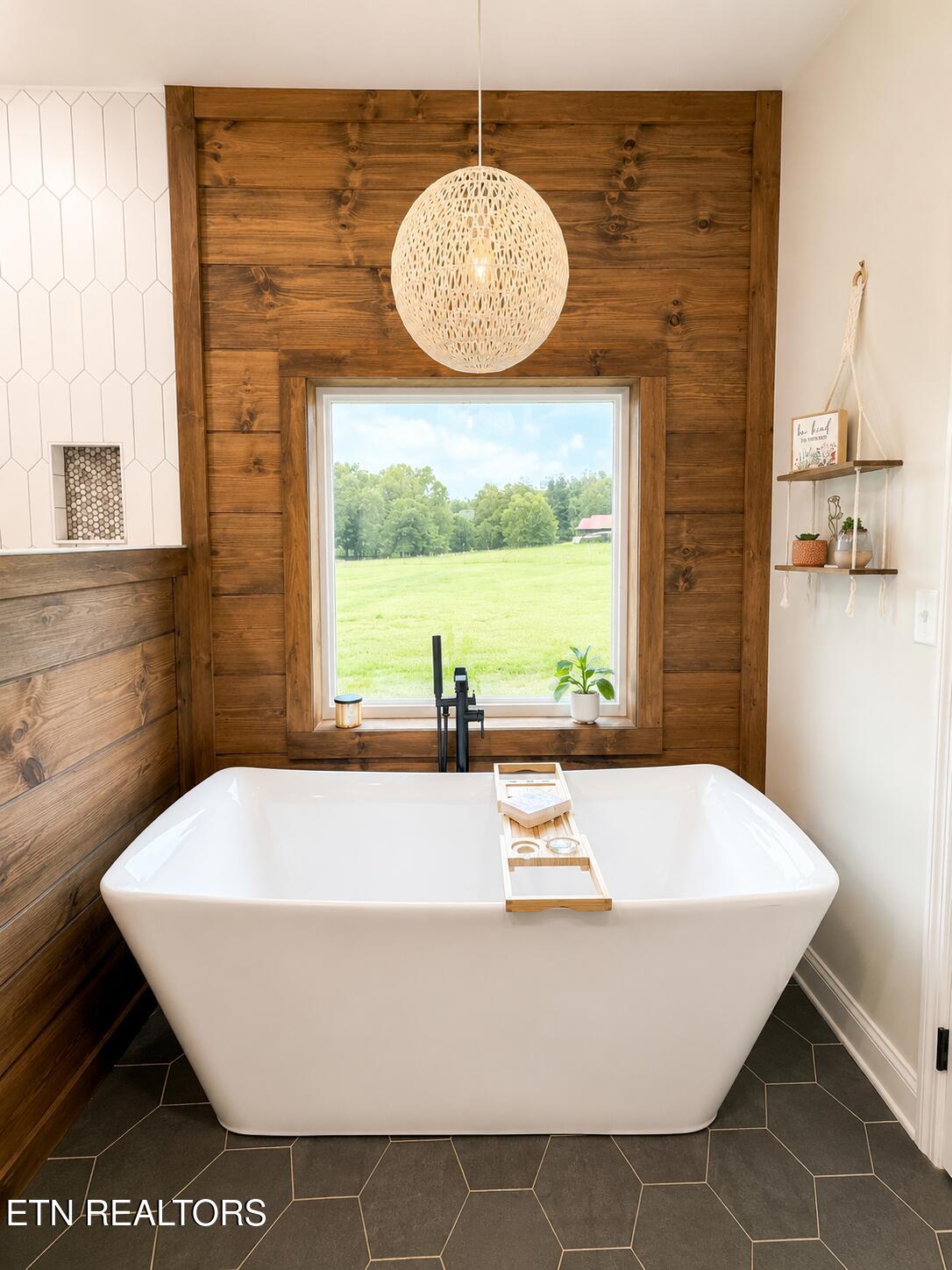 262 Pattie Gap Road Philadelphia TN 37846