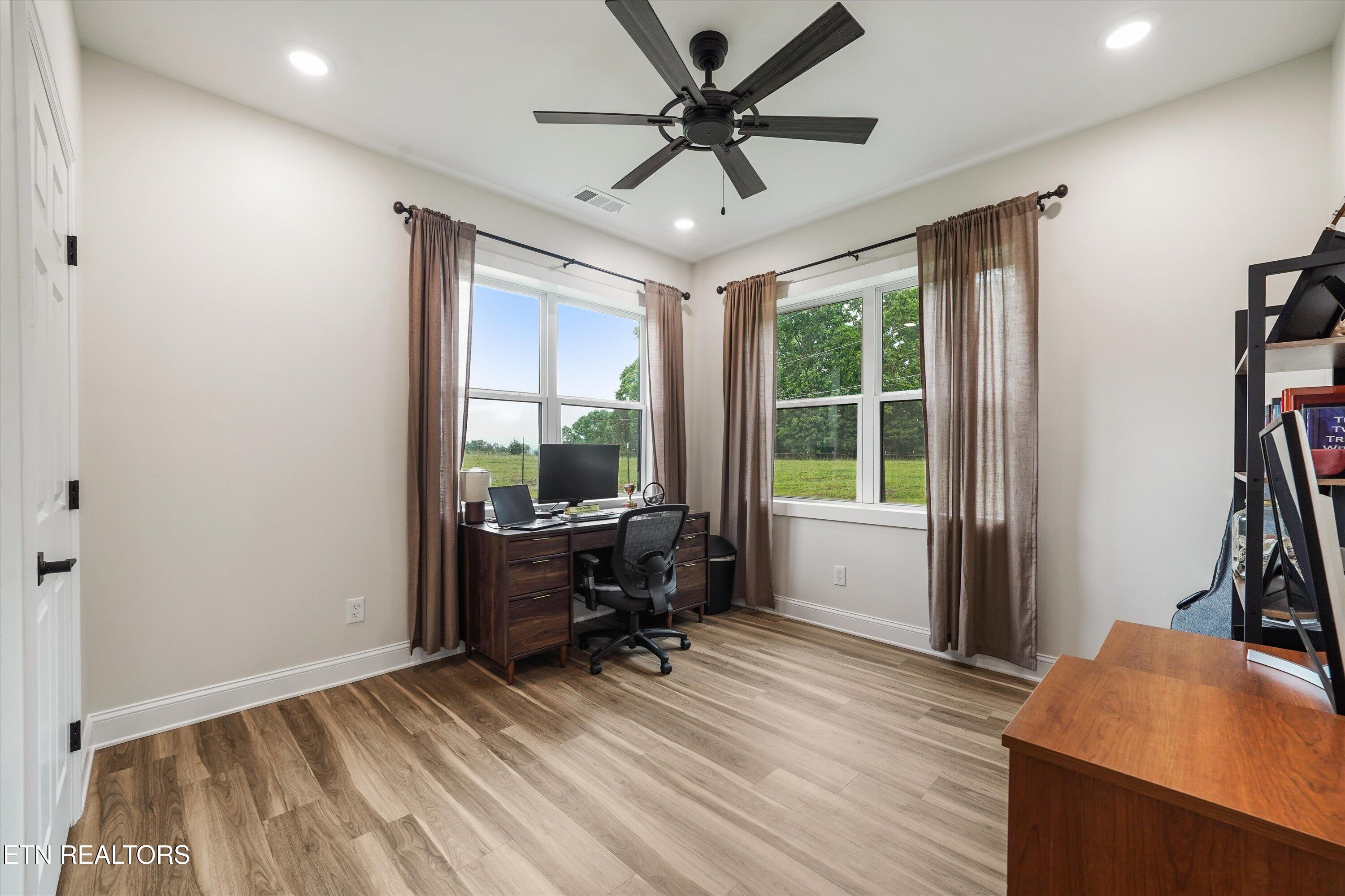 262 Pattie Gap Road Philadelphia TN 37846