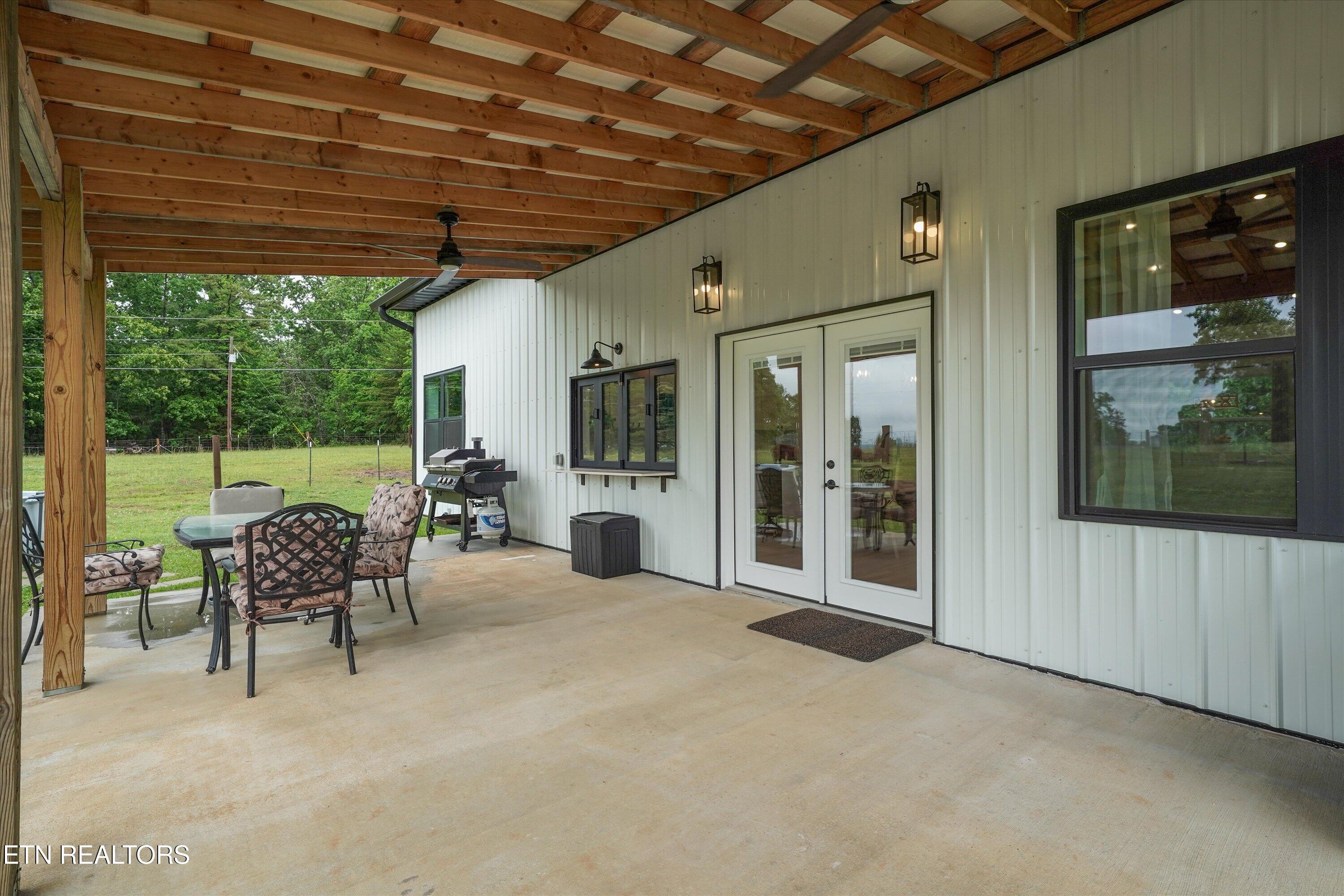 262 Pattie Gap Road Philadelphia TN 37846