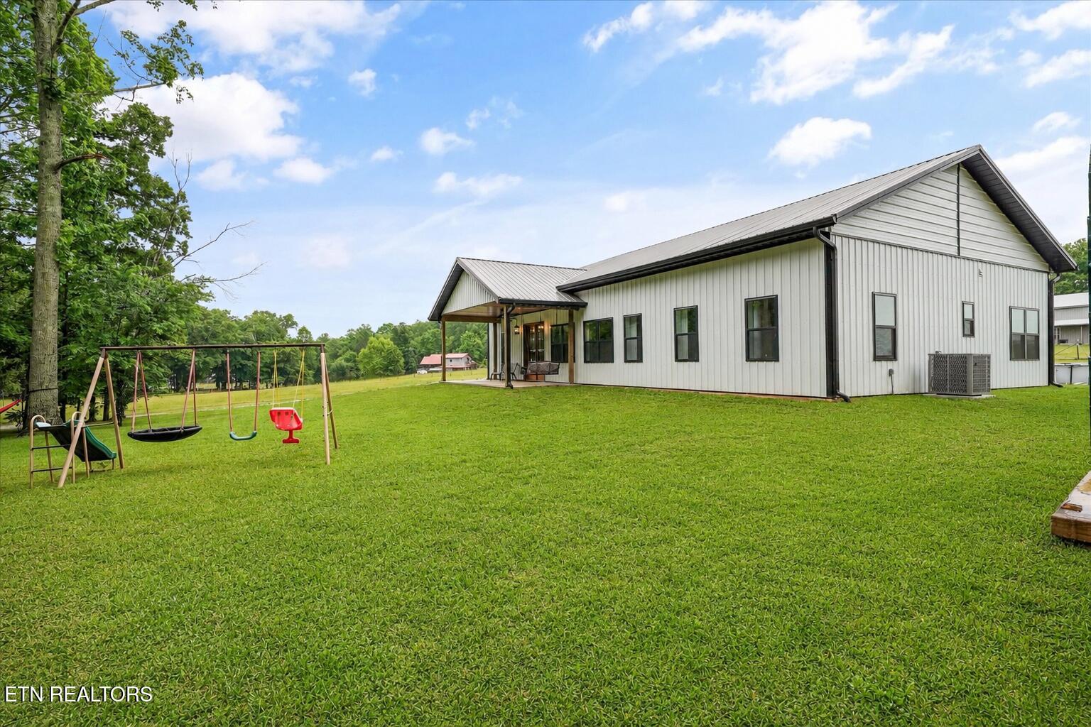 262 Pattie Gap Road Philadelphia TN 37846