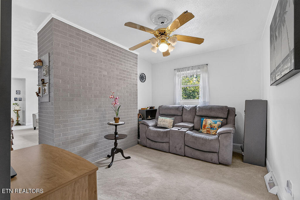 509 Scenic Drive Clinton TN 37716