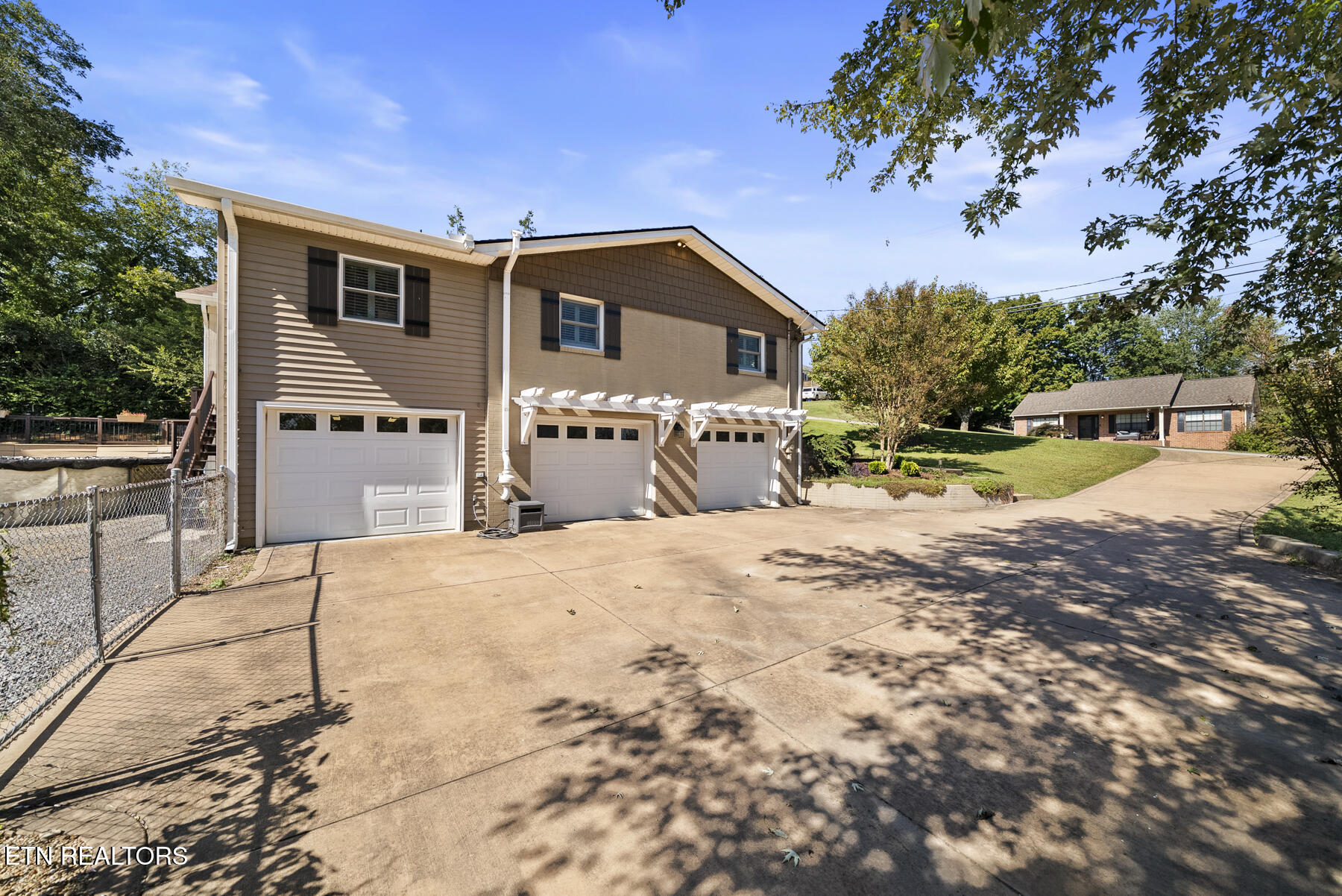 136 Westwood Drive Clinton TN 37716