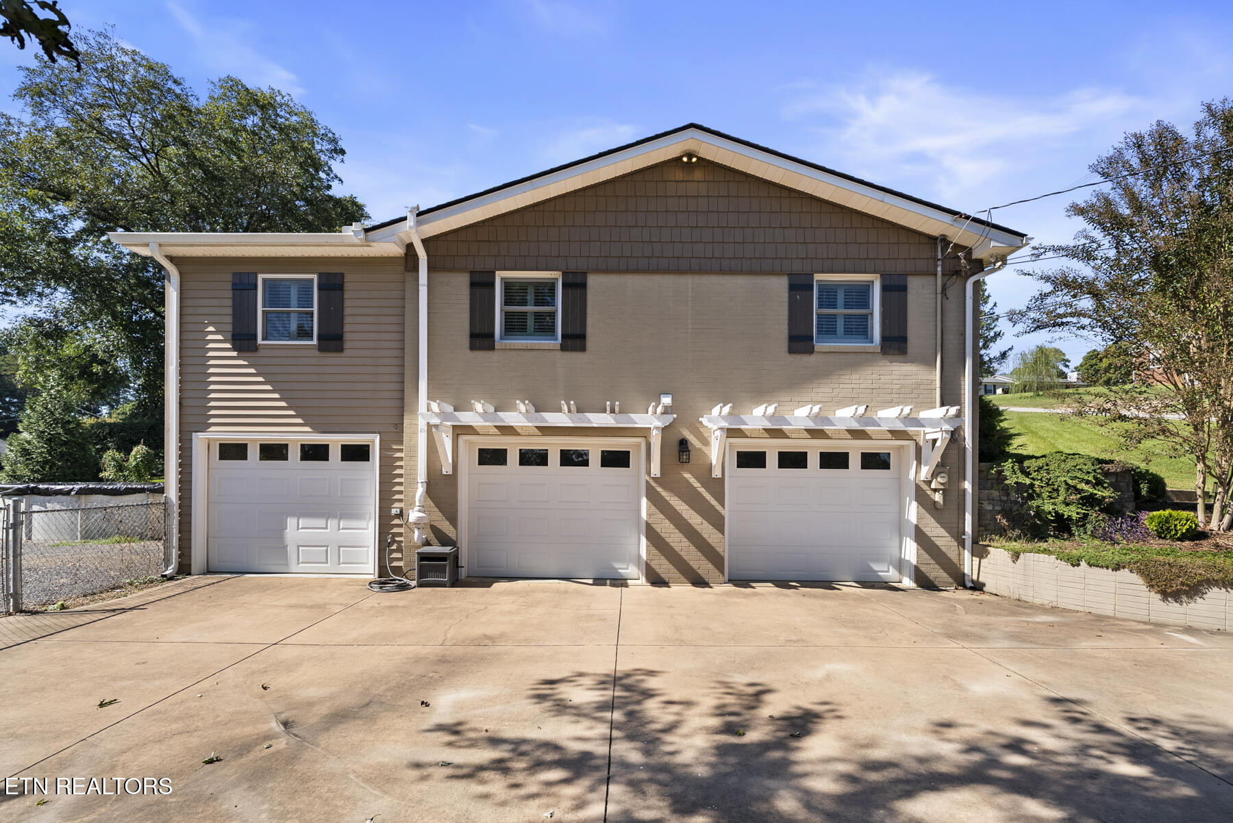136 Westwood Drive Clinton TN 37716