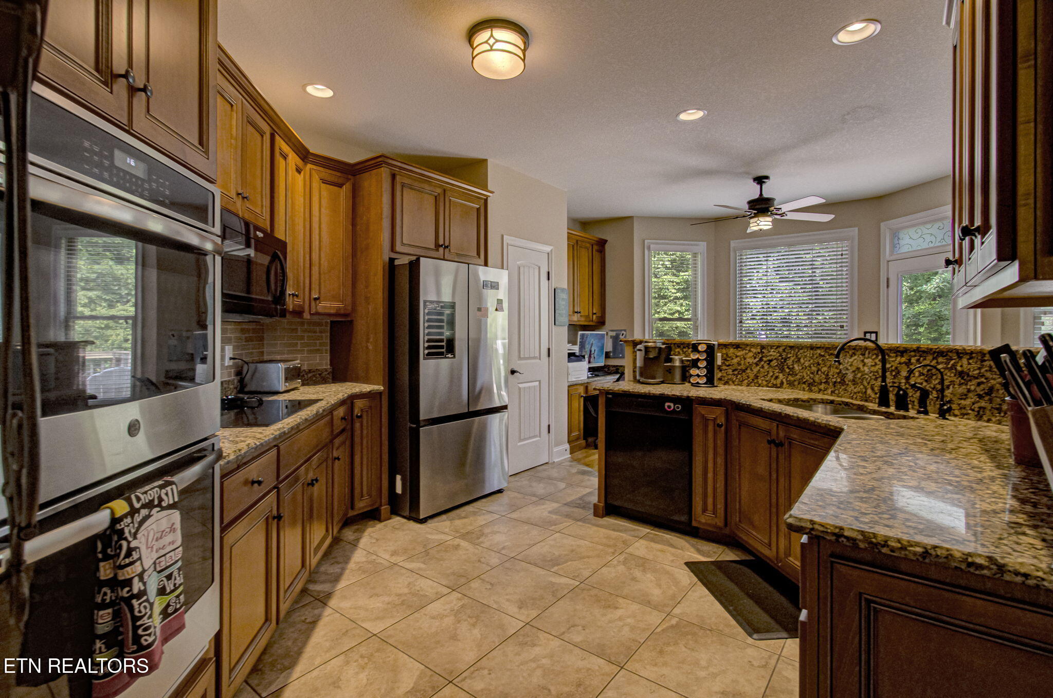 220 W Mountain Drive Rockwood TN 37854