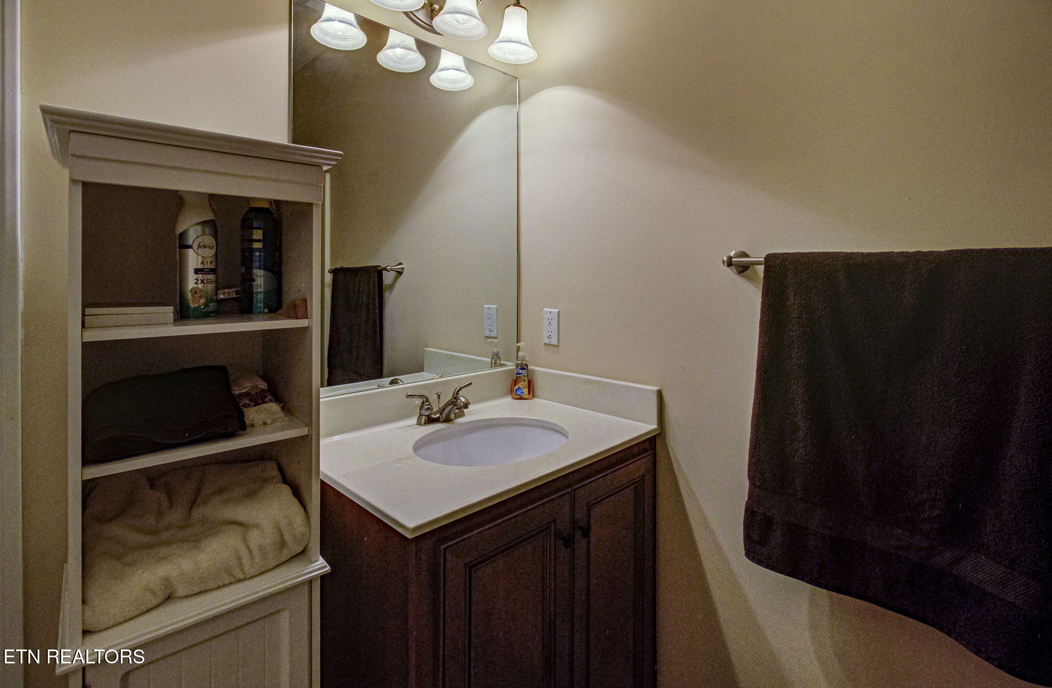 220 W Mountain Drive Rockwood TN 37854