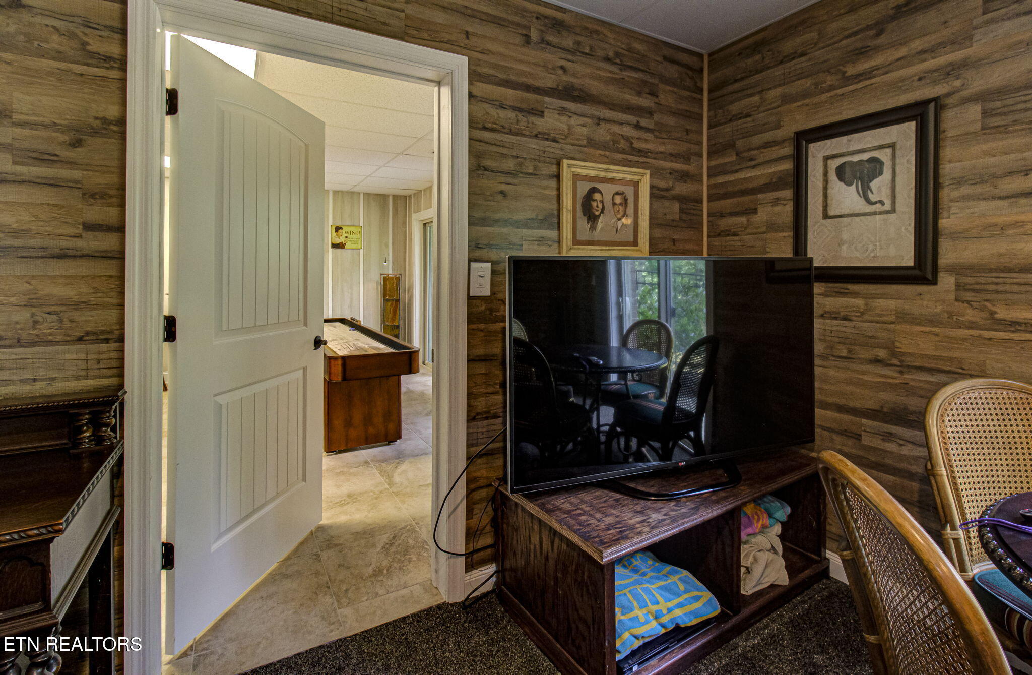 220 W Mountain Drive Rockwood TN 37854