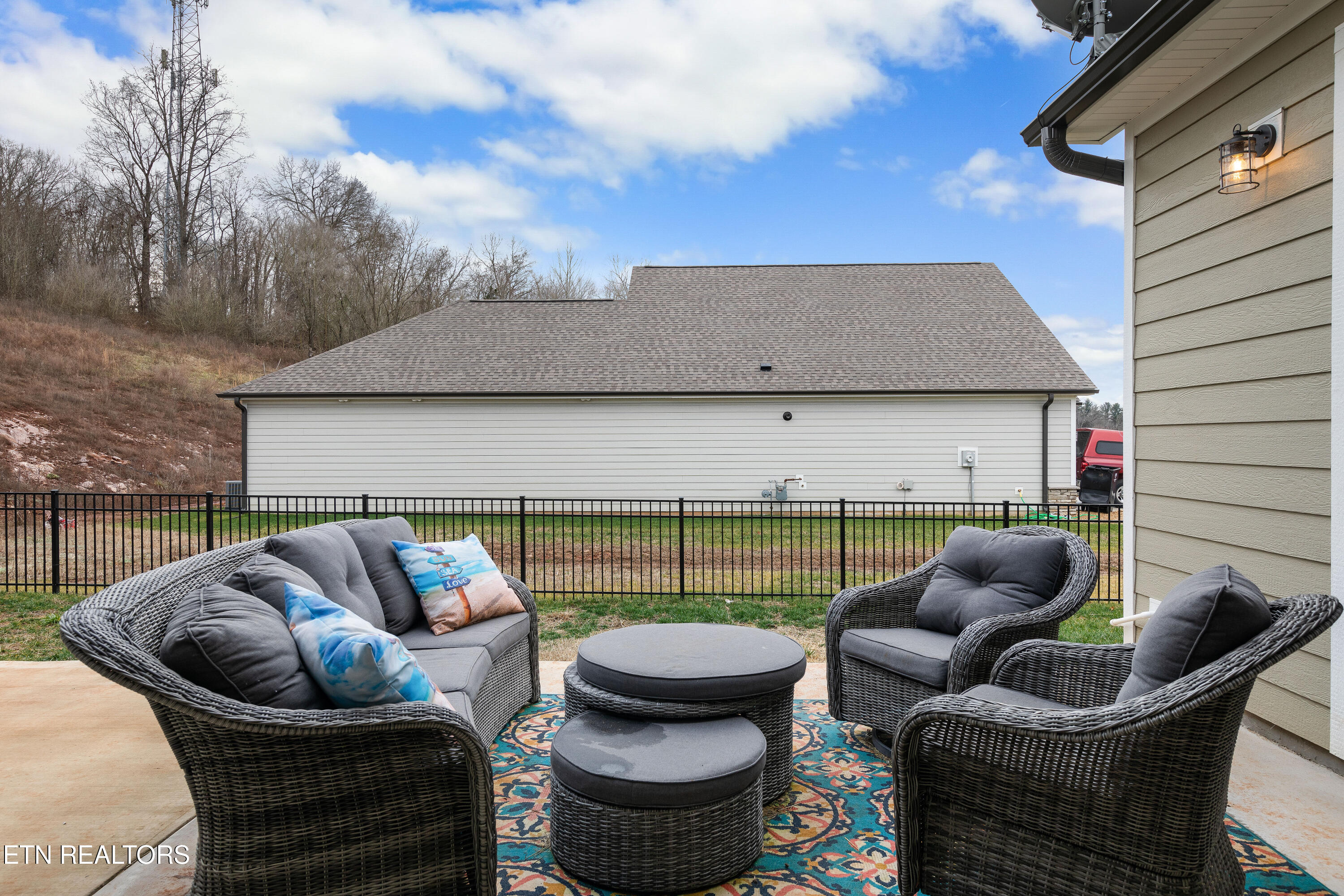 135 Cherry Blossom Court Lenoir City TN 37772