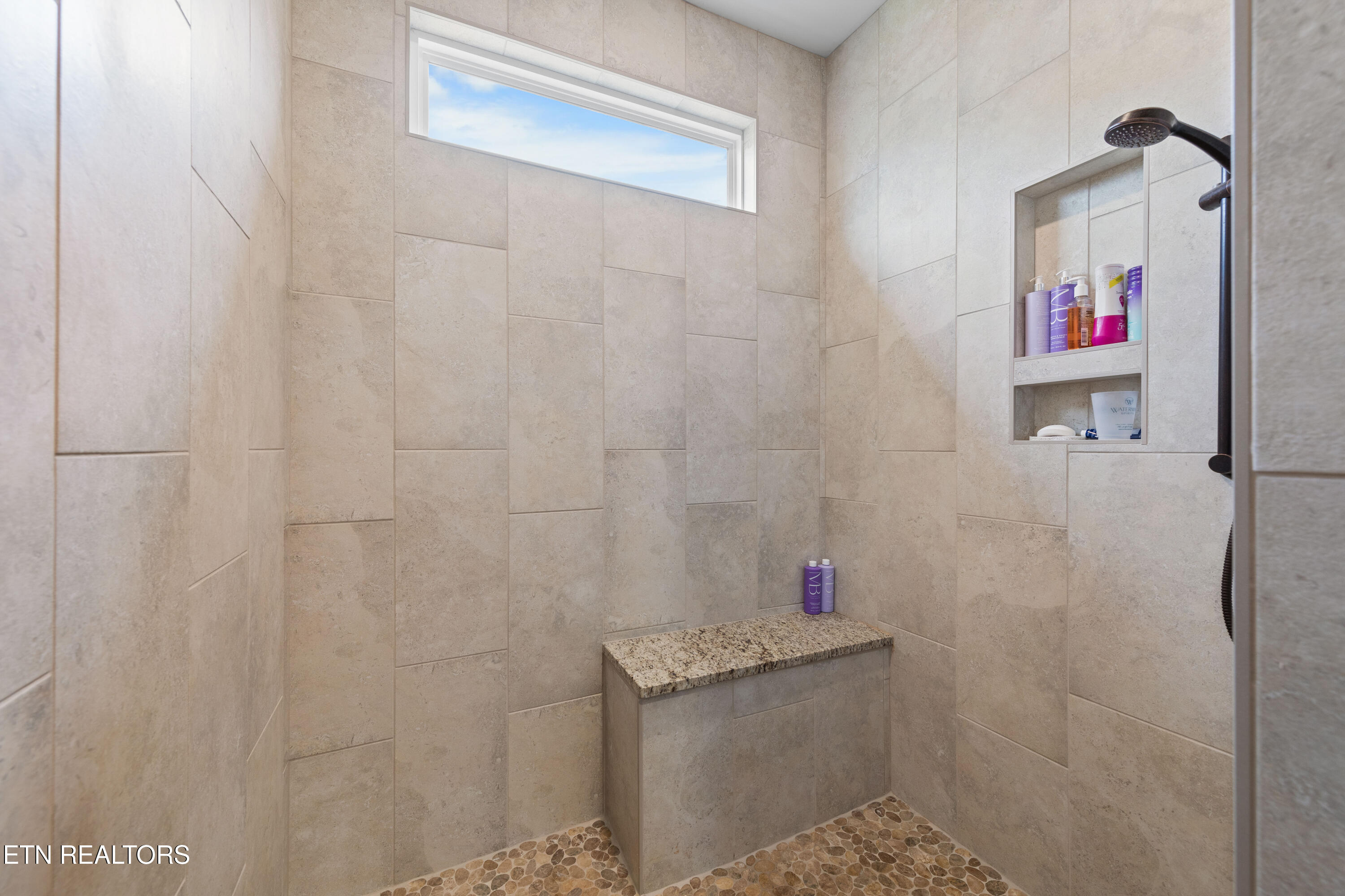 135 Cherry Blossom Court Lenoir City TN 37772
