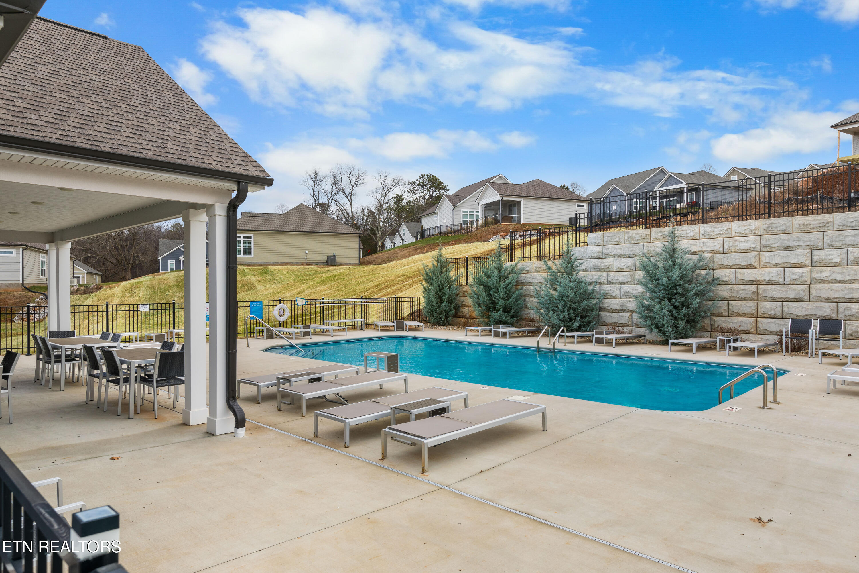 135 Cherry Blossom Court Lenoir City TN 37772