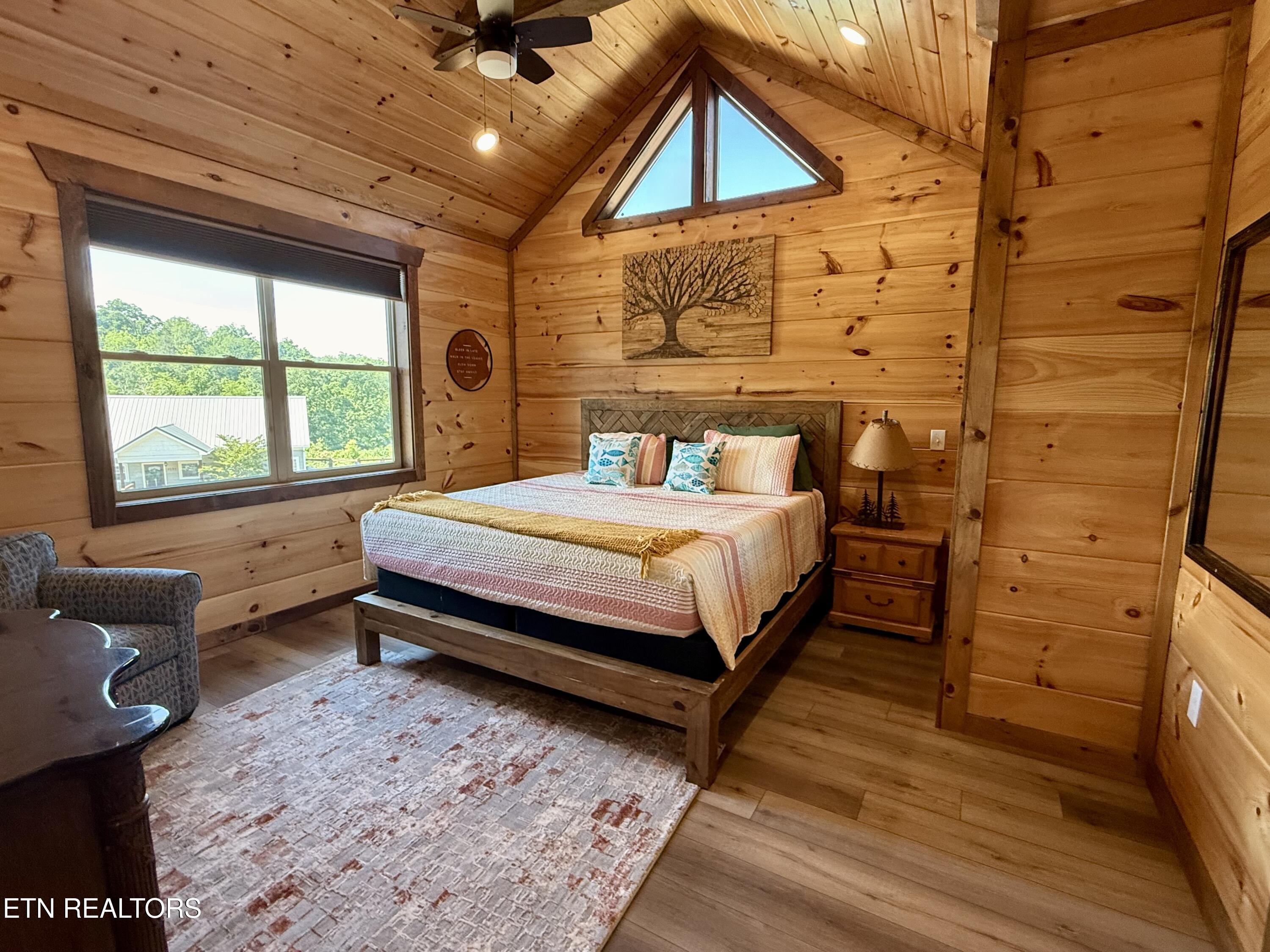 1124 Sanctuary Shores Way Sevierville TN 37876