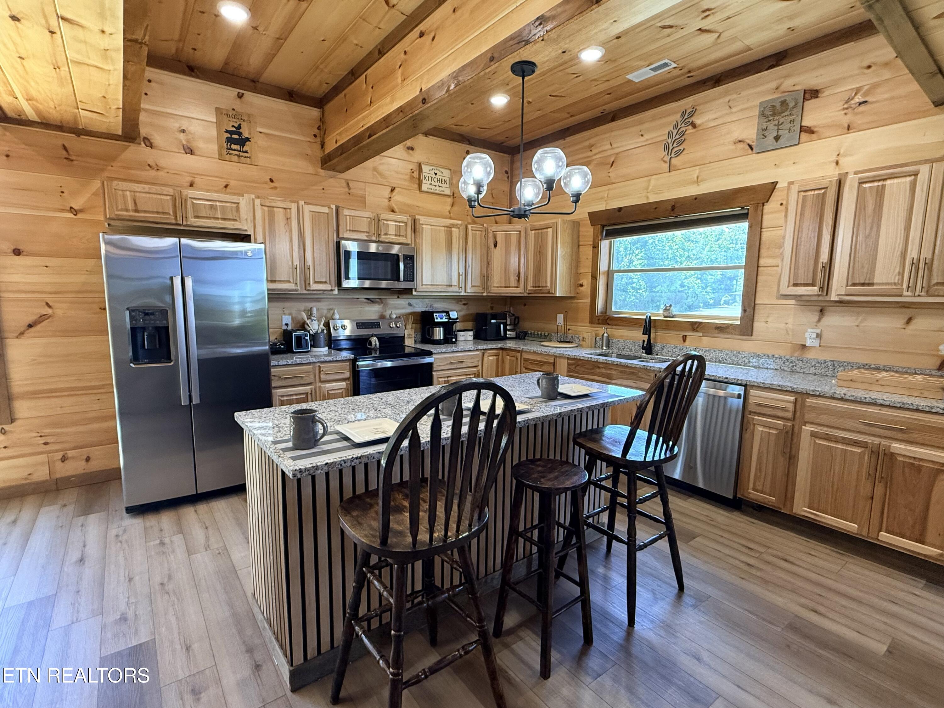 1124 Sanctuary Shores Way Sevierville TN 37876