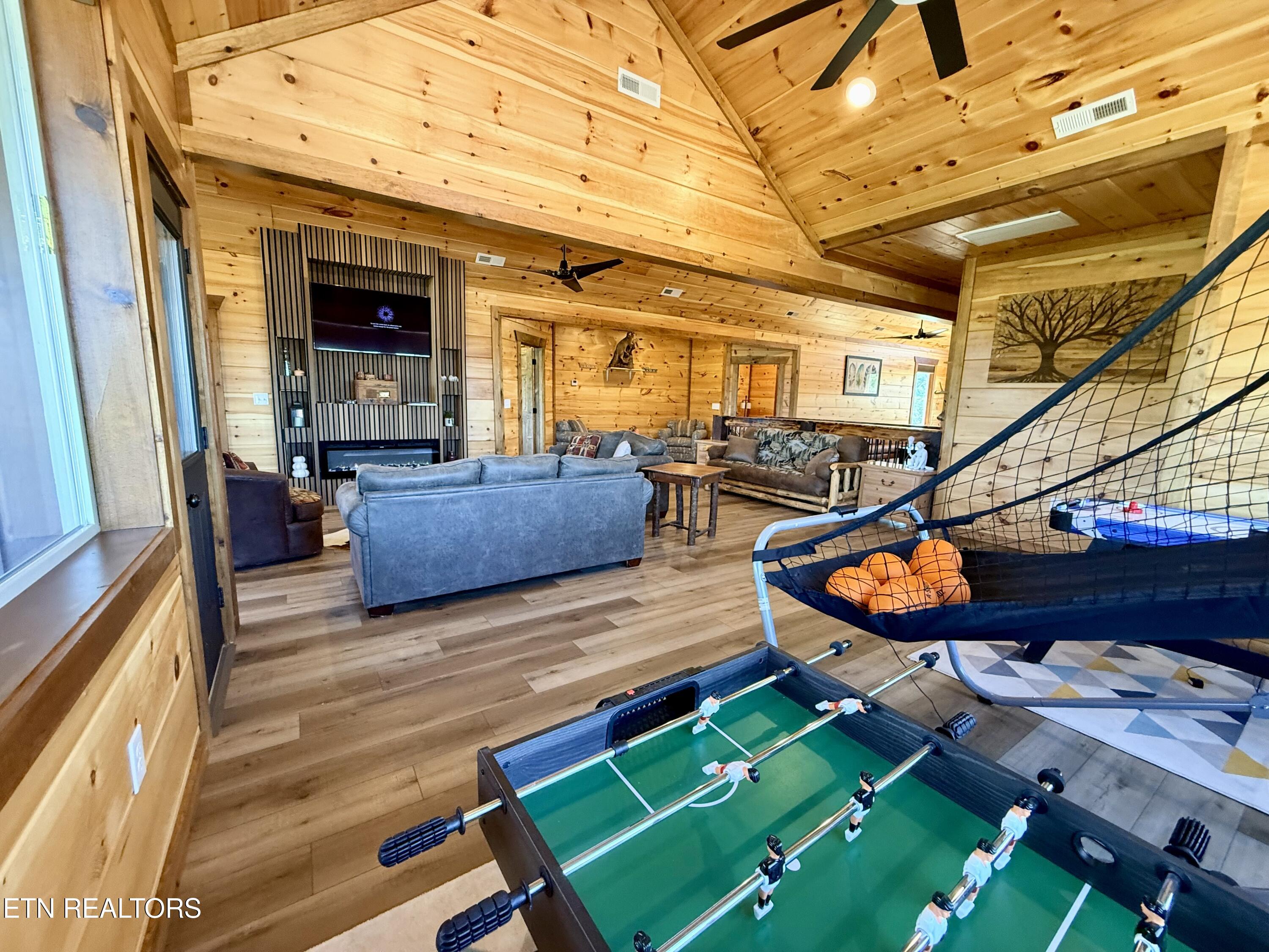 1124 Sanctuary Shores Way Sevierville TN 37876