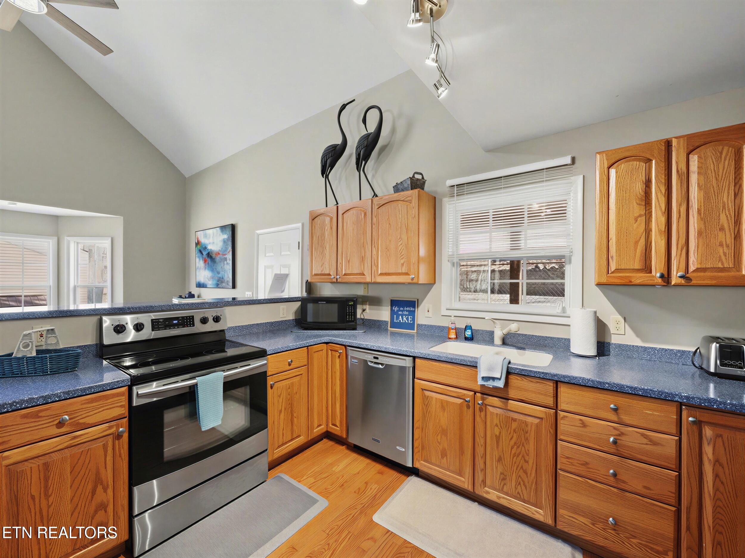 1447 Cove Pointe Road Lafollette TN 37766
