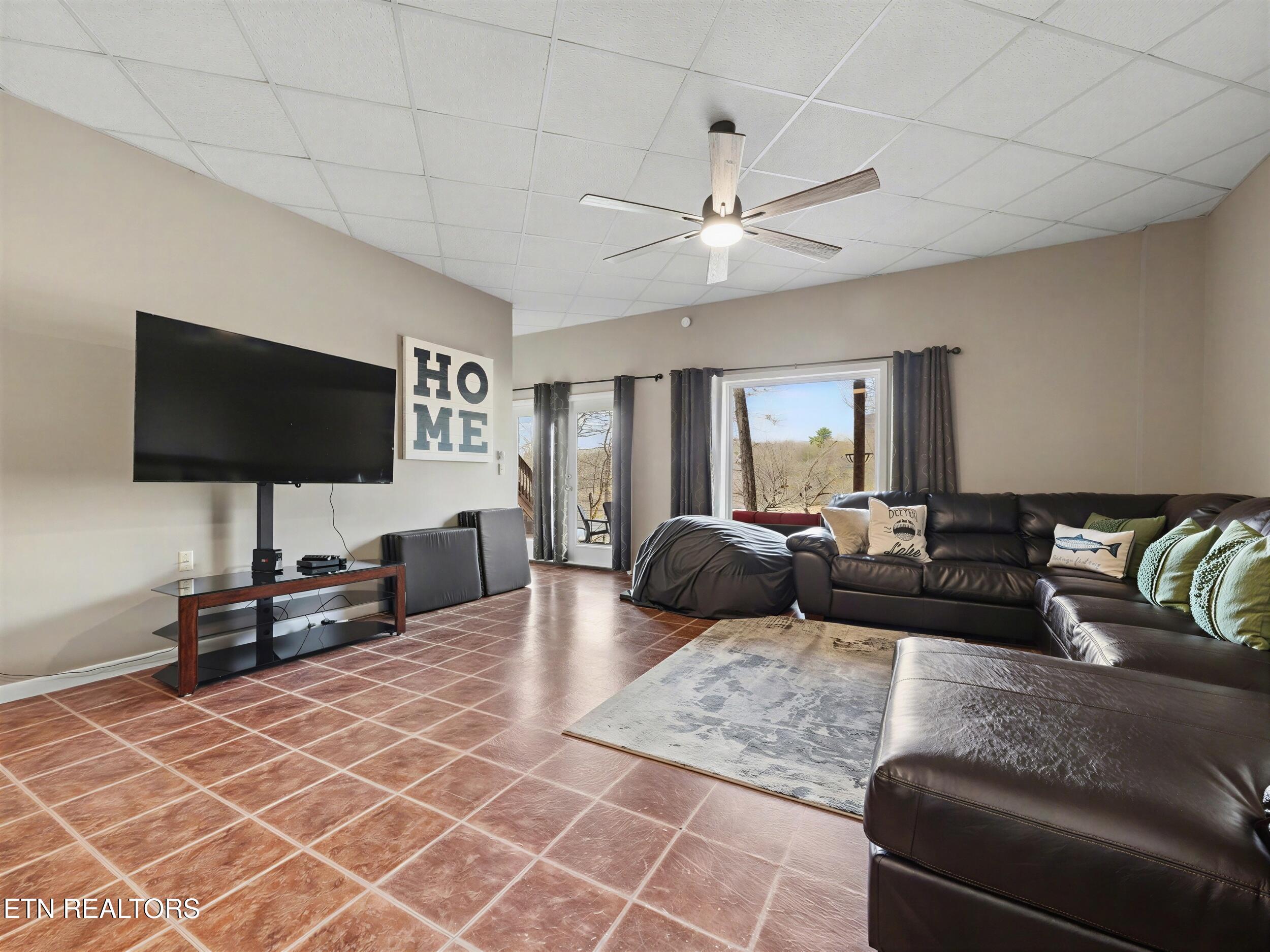 1447 Cove Pointe Road Lafollette TN 37766