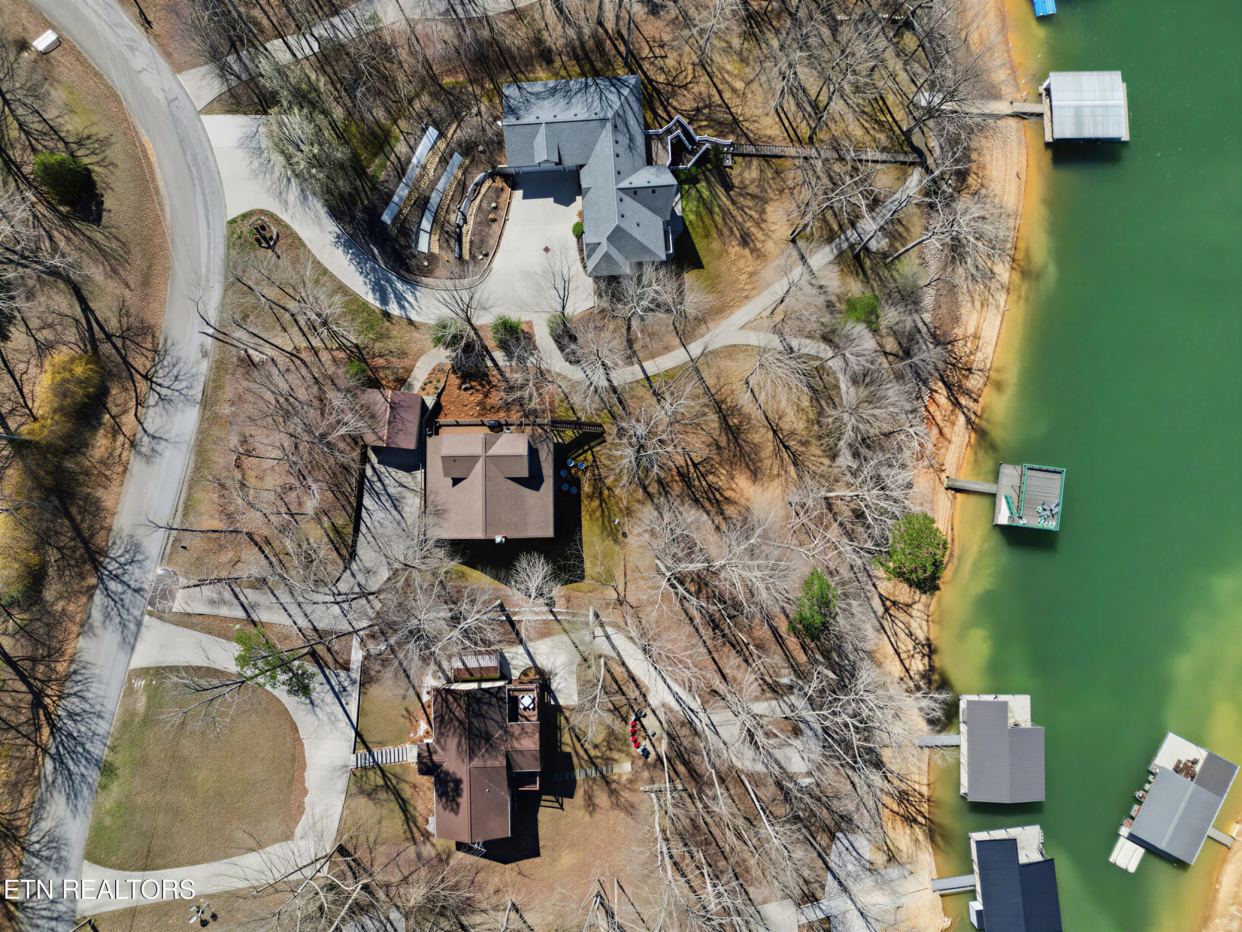 1447 Cove Pointe Road Lafollette TN 37766