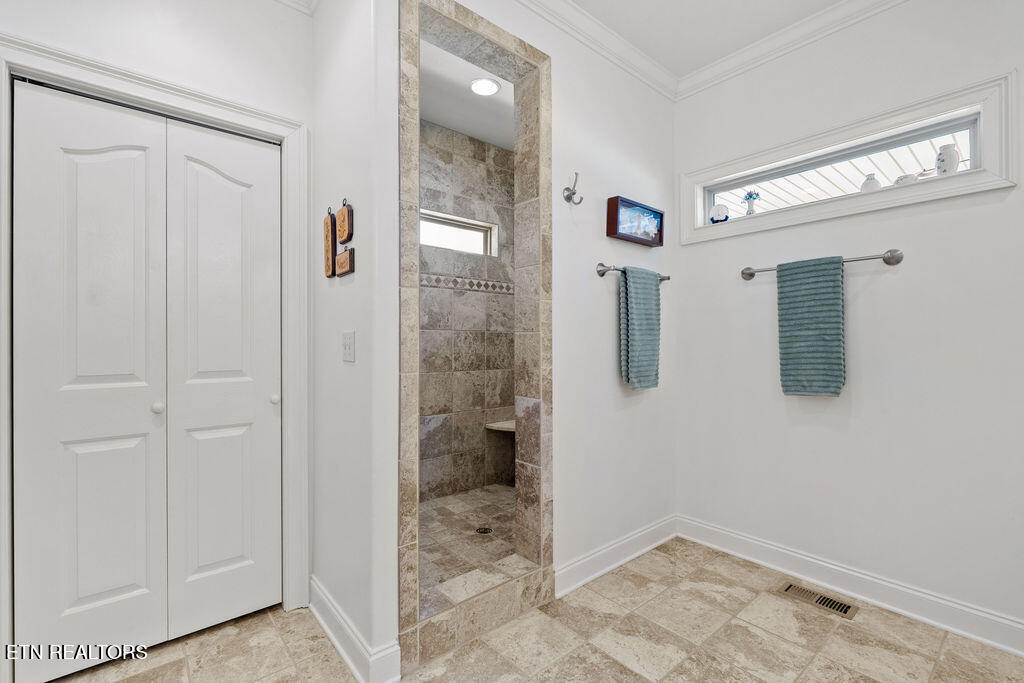 422 Wewoka Circle Loudon TN 37774