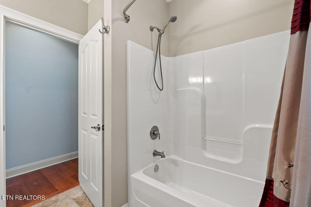 422 Wewoka Circle Loudon TN 37774