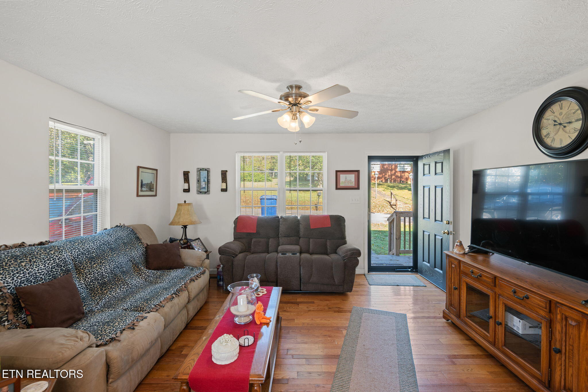 717 Shaw Street Clinton TN 37716