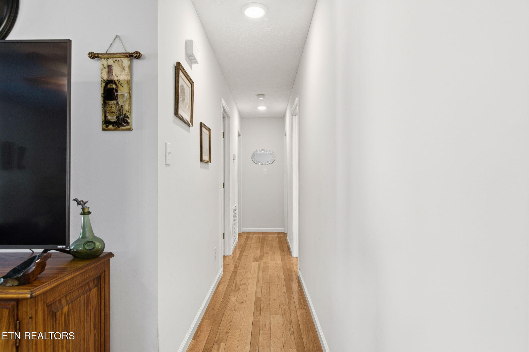 717 Shaw Street Clinton TN 37716